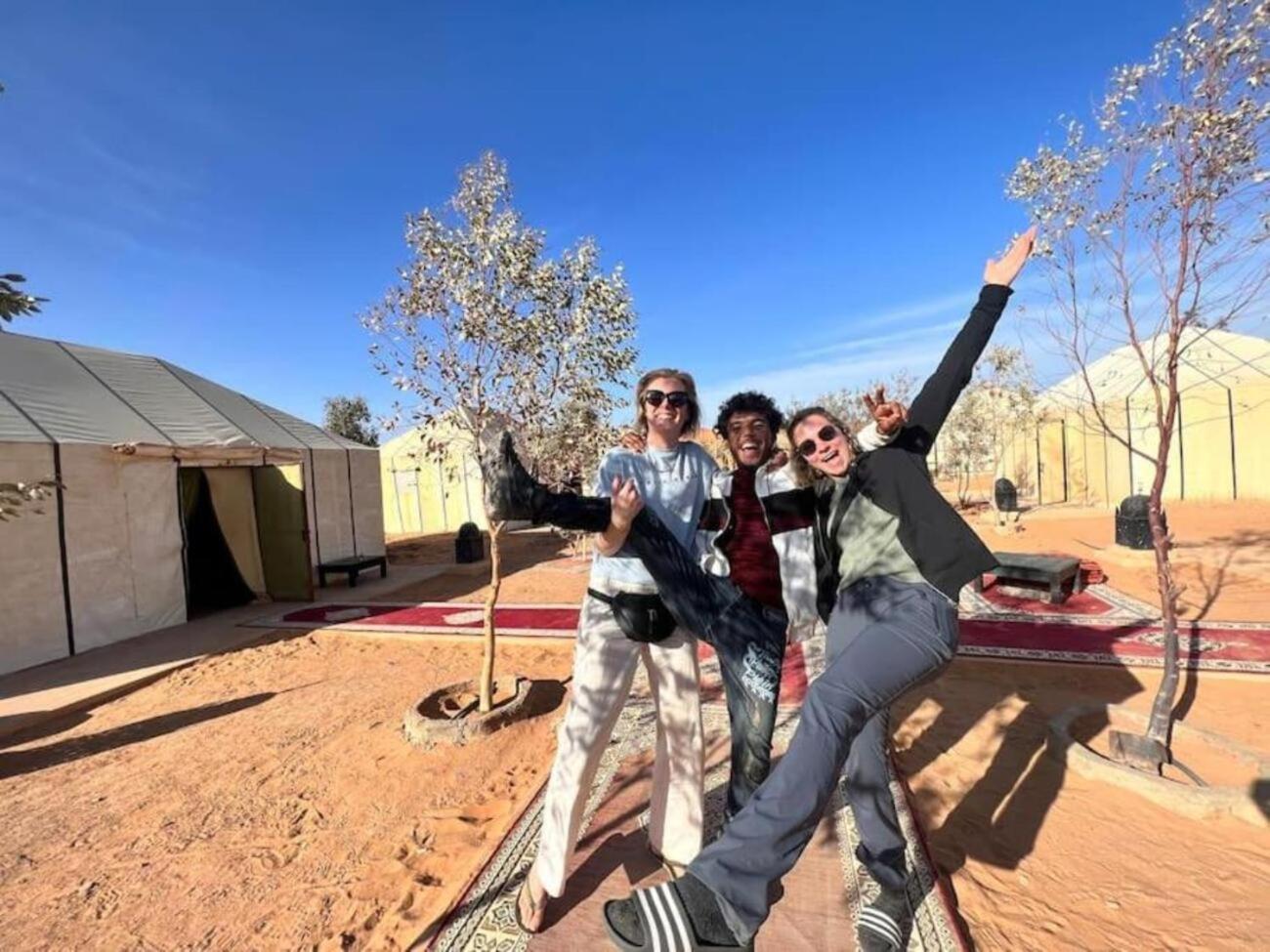 Merzouga Camp & Desert Activities Ngoại thất bức ảnh